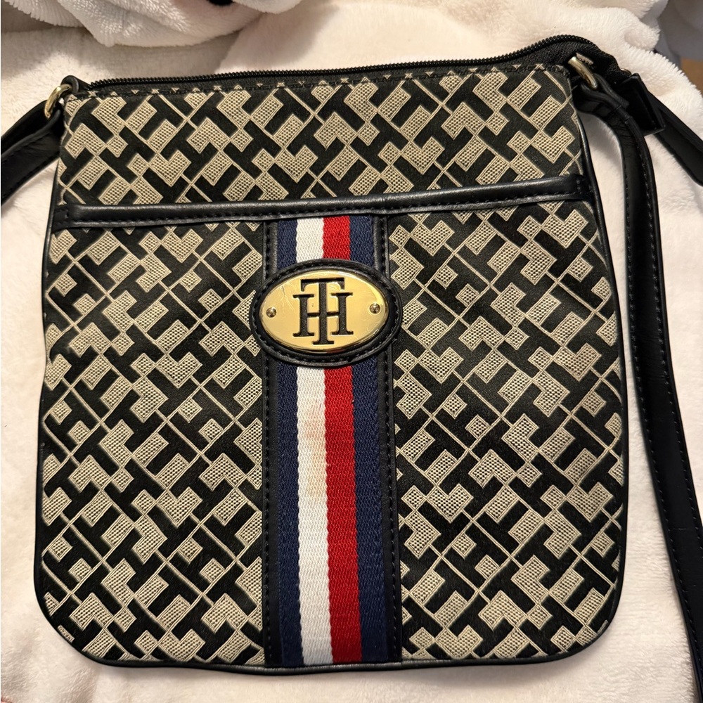 Tommy Hilfiger Black and White Patterned Messenger Bag